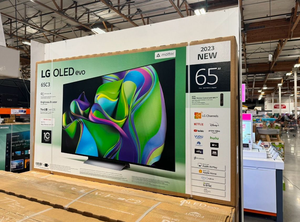 65 “ LG Smart 4K EVO OLED HDR TV