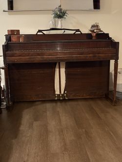 $30! Wurlitzer Piano