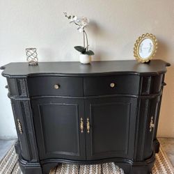 Buffet Or Entry Table