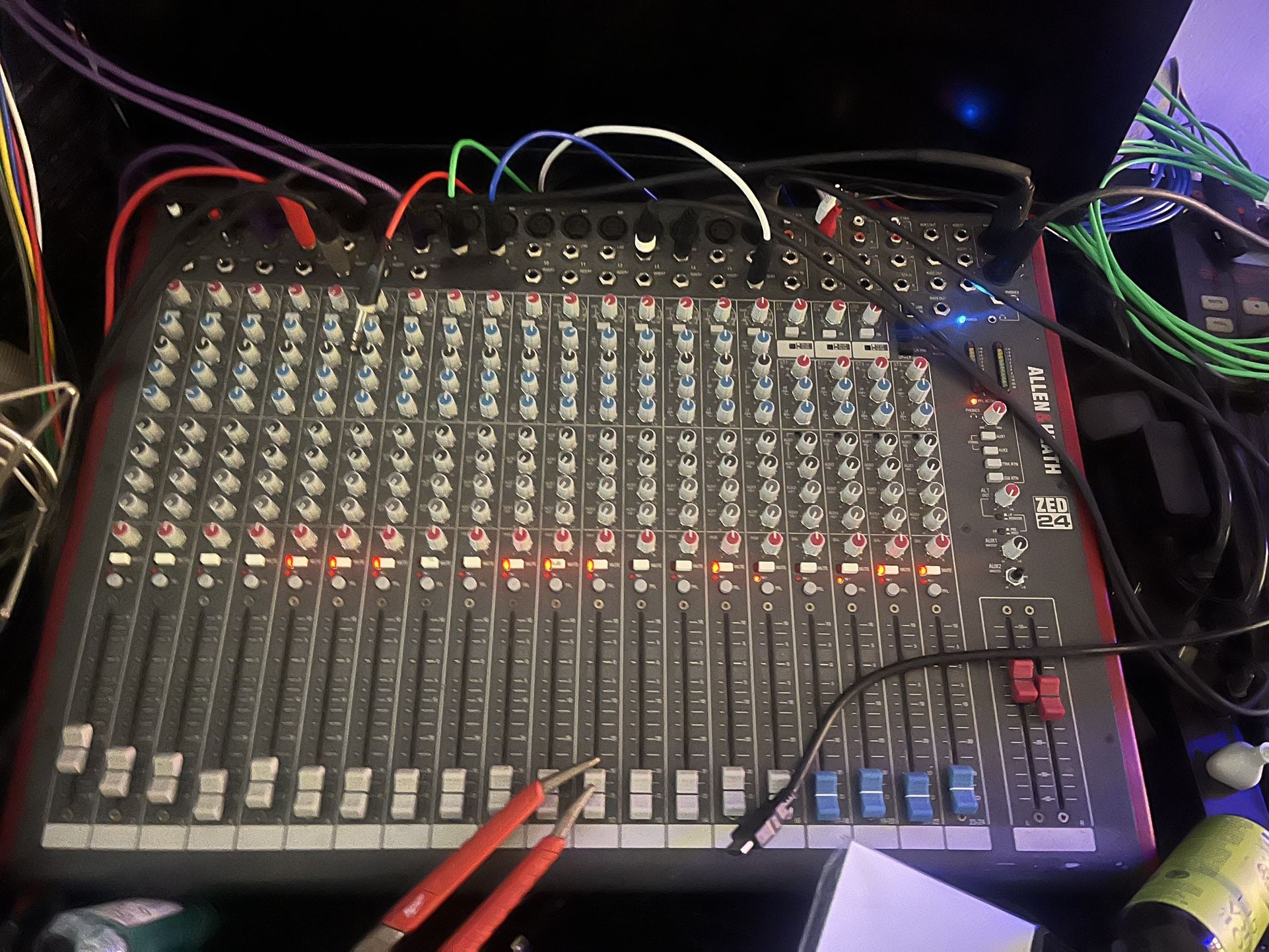 Allen & Heath Zed 24 Mixing Board Console W Carrying Case