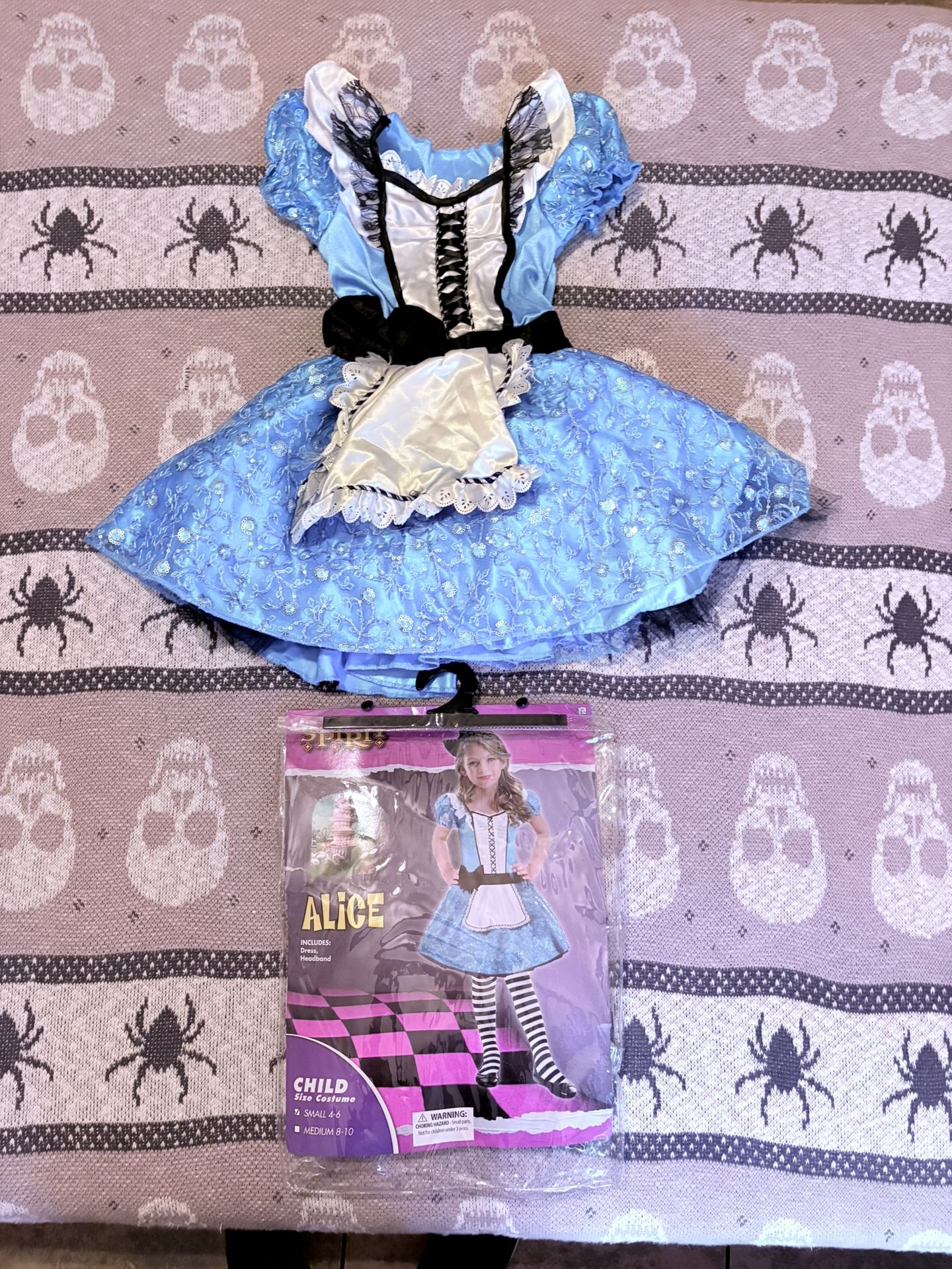 Halloween Alice costume size 4 to 6