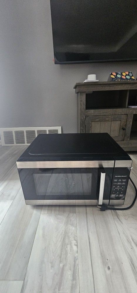 Hamilton Beach Microwave