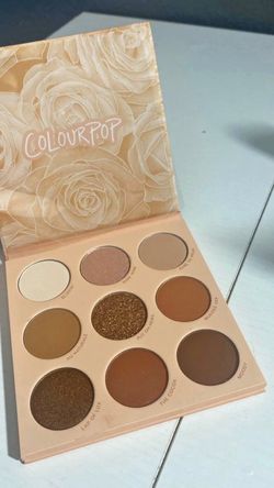 Eyeshadow palette