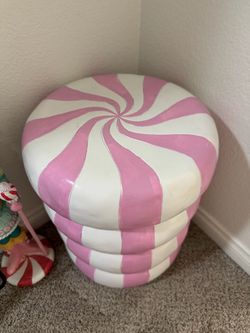 PINK PEPPERMINT FOOD STOOL