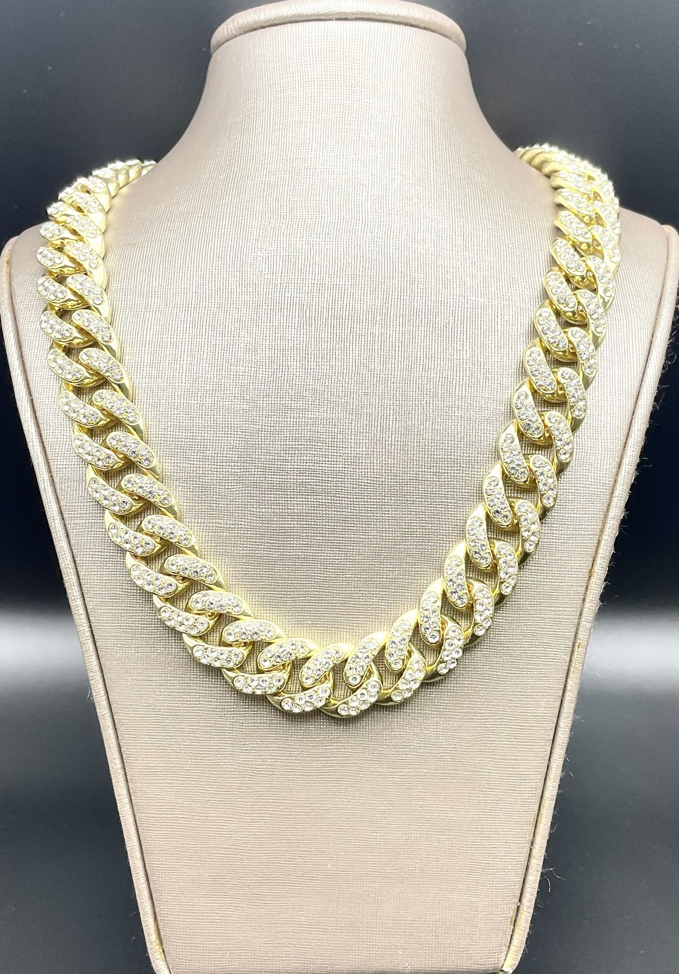 18K Gold Plated Cuban Link Chain For Men And Women
