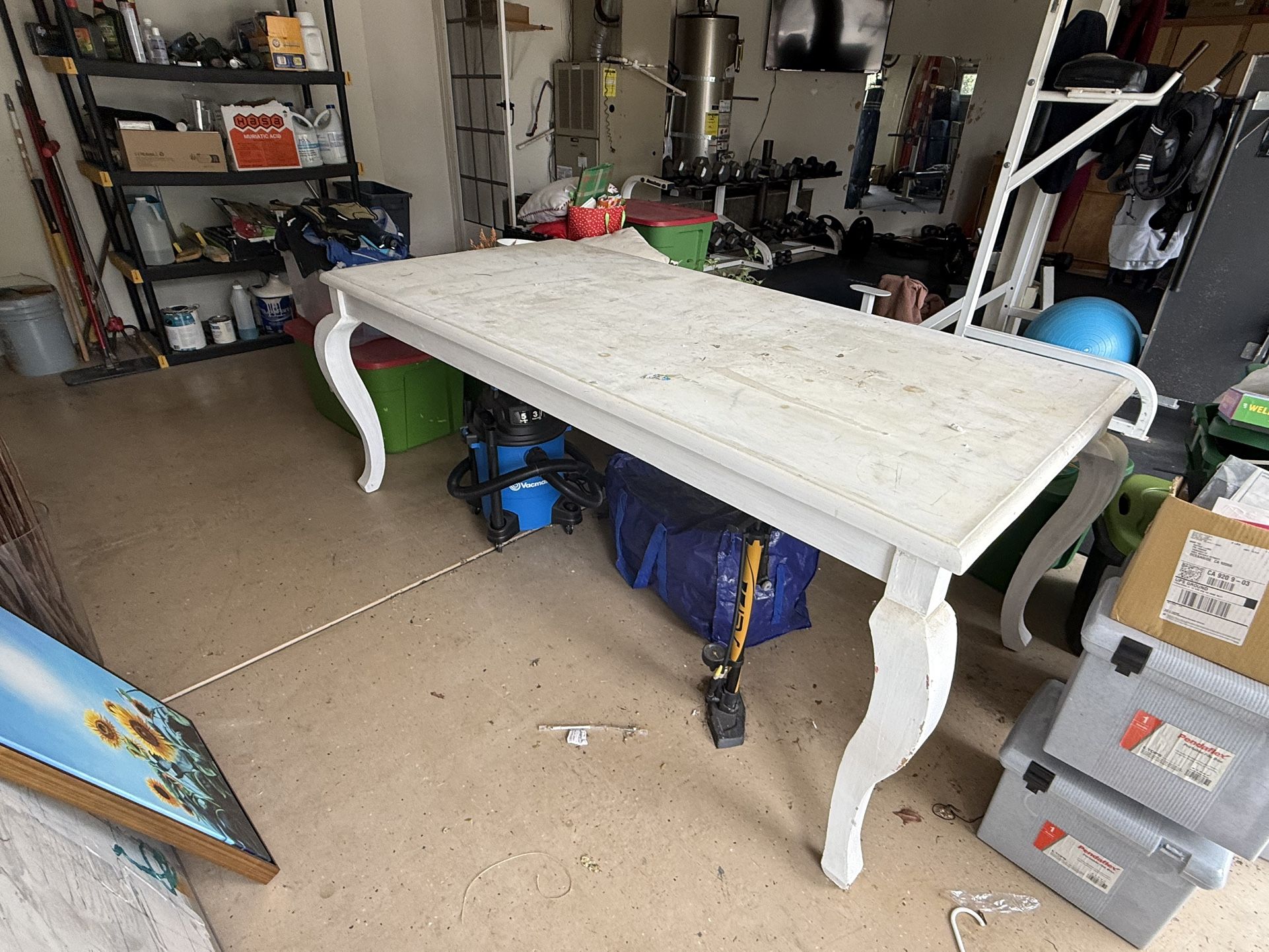 FREE Kitchen. Farm Table