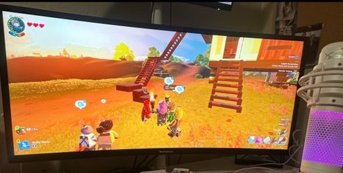 Ultra wide gaming monitor
