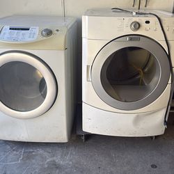 Washer and Dryer in Sylmar