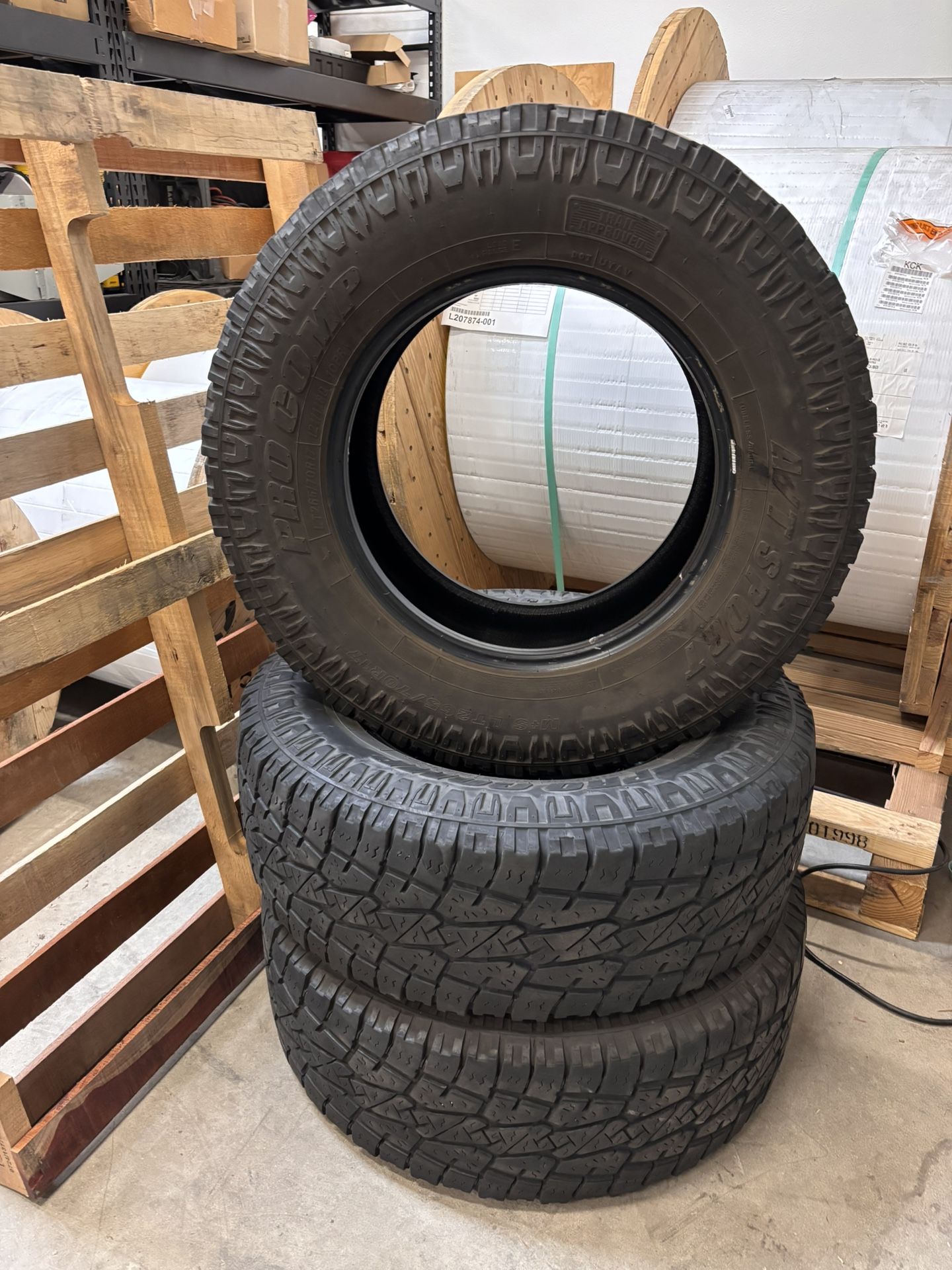 2 TIRES FOR SALE (265/70/R17)
