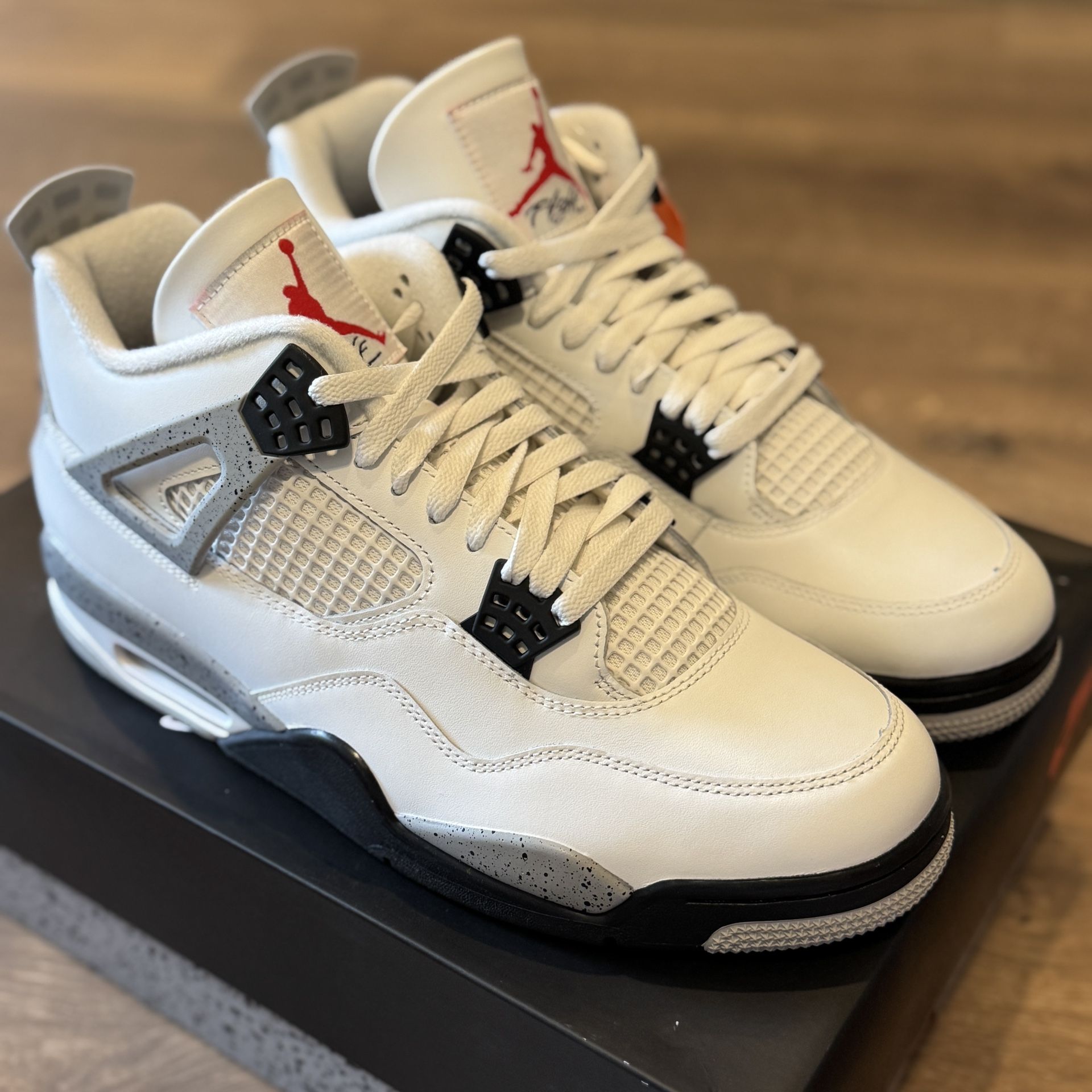 Air Jordan Retro White Cement Size 12