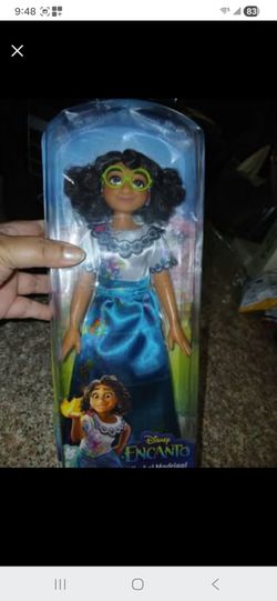Disney Encanto Maribel Madrigal doll