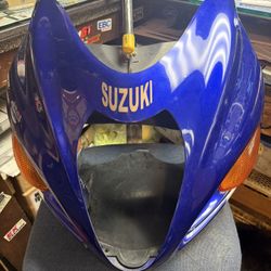 Hayabusa cowling front with turn signals 2000 Suzuki 94401.24F20