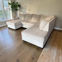 Modern Cream U-Shaped Sectional Sofa – Double Chaise