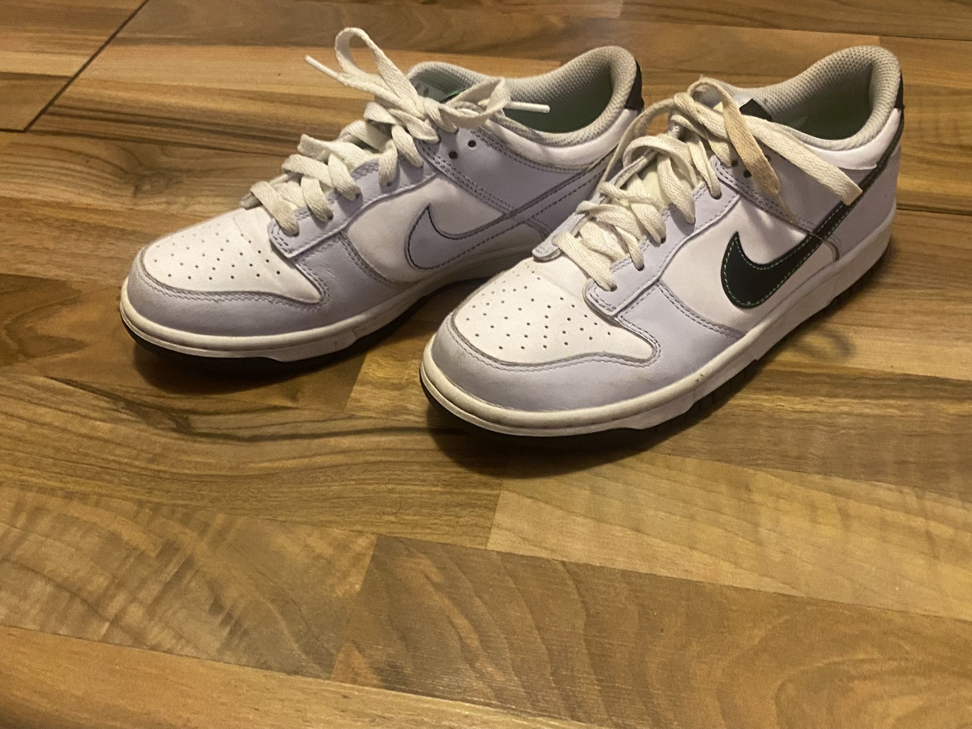 Nike Dunk Low 6.5 25$