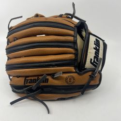 Franklin T-Ball 9 1/2" RHT Glove Brown Black 4609TB