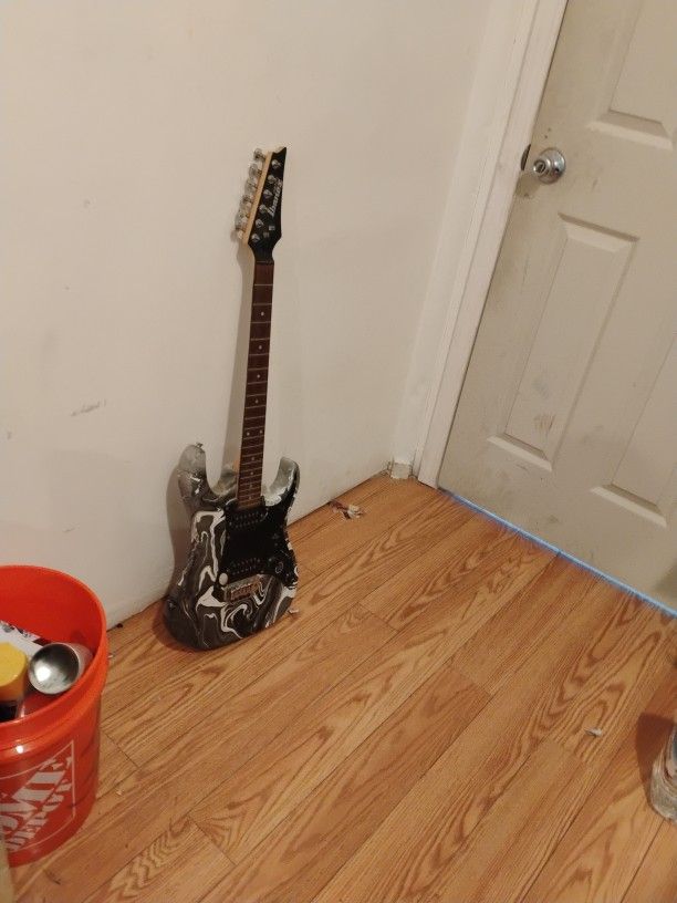 Electric Guitar 