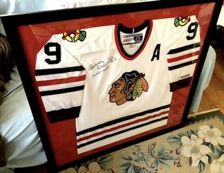 Bobby Hull autographed Chicago Blackhawks CCM jersey inscribed HOF 1983 custom framed JSA
