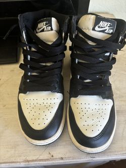Jordan 1 “Mochas” Women’s