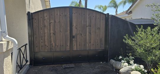 Double Entry Gate 