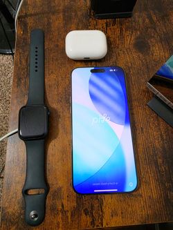 Iphone 16 Pro Max 256GB Unlocked Airpods/ Apple Watch 7