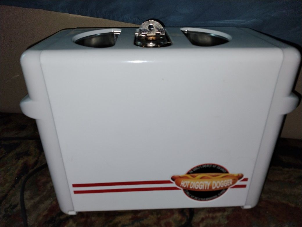 Hot Diggity Dogger/Toaster/Hotdog Cooker.