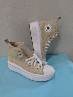 Converse Chuck Taylor All Star Move Platform High sneakers with Cozy Beige Sherpa Girls Size 4
