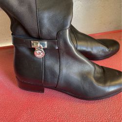 Micheal Kors Size 6.5 Boots