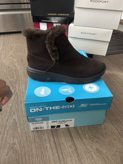 Skechers Women's Dark Brown Winter Boots