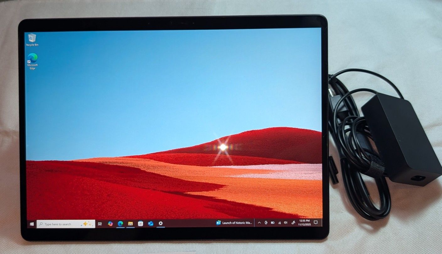 VERY NICE Black MICROSOFT SURFACE PRO X WINDOWS TABLET 256GB WIFI PLUS 4G CELLULAR