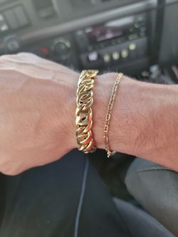 18 K Bracelet 29 Grams 3300k Obo