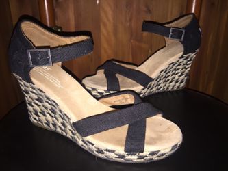 Toms wedge sandals very nice size 8.5