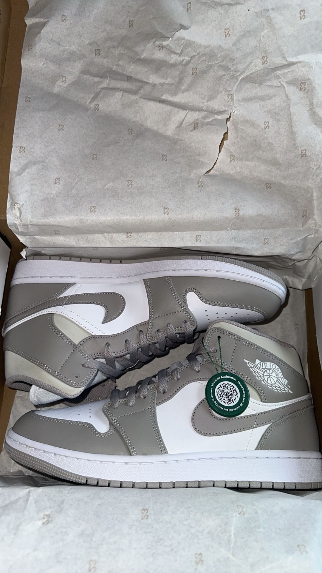 Jordan 1 Mid Linen