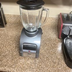 Oster blender 