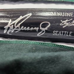 KEN Griffey Auto Bat 
