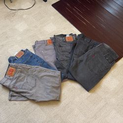 Jeans Levi 38x30 $100