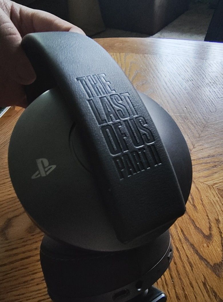 Playstation Wireless Headset - The Last of Us Part II Limited Edition (USED)