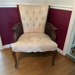 Formal sitting chairs