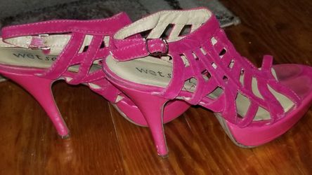 Bright Pink Platform Heels Women's Size 8.5/9 (worn once only to a holiday party)