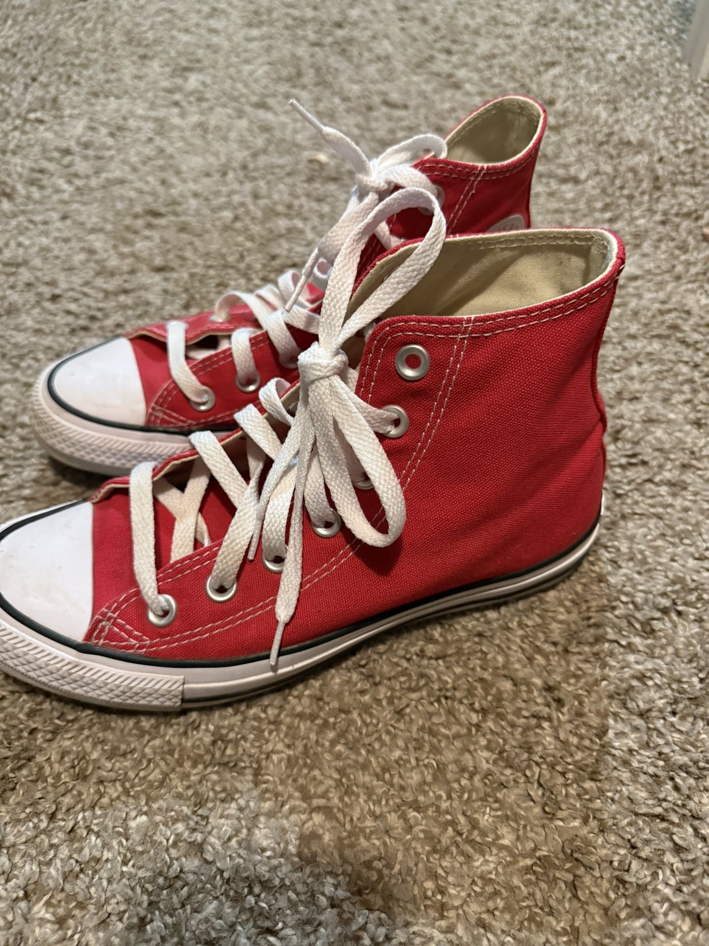 Converse Red