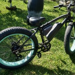 Electric Mountain Bike 26" Fat Tire Snow Beach