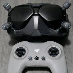 DJI Goggles V2 And DJI Controller 2