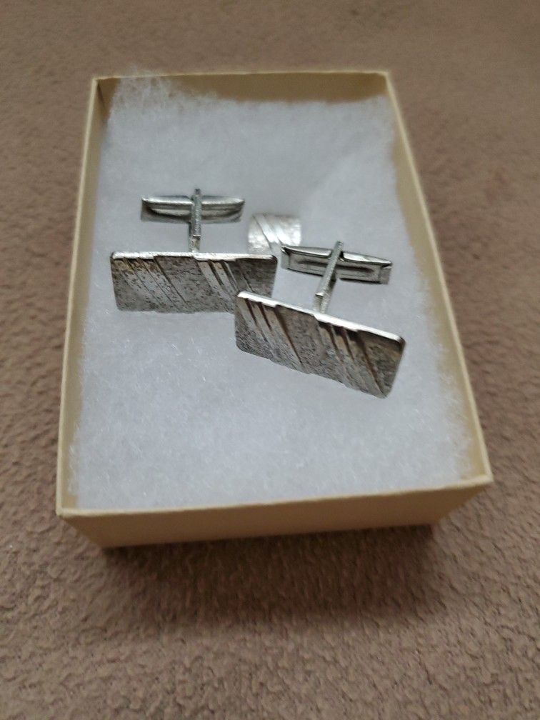 Cufflinks and Tie Pin