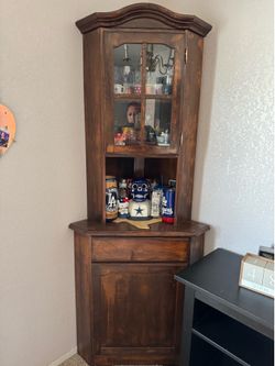 Mini Hutch