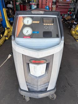 Robinair AC Machine 34788NI  System  UESD Condition