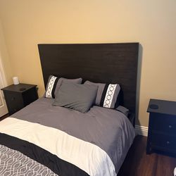 Full Bedroom Set With Casper Mattress - Like New 