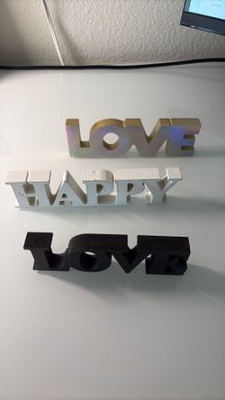 Wooden Decorative Word Signs – LOVE & HAPPY – Set of 3