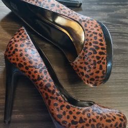 Via Neroli Chettah Print Leather Stillettos $30