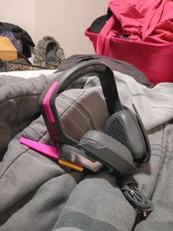 Wired Gaming Headset with RGB Accents