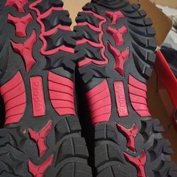 Men's 11 Red/Black Practically New