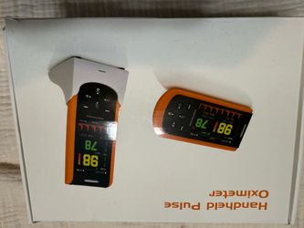 Portable oxygen/pulse reader